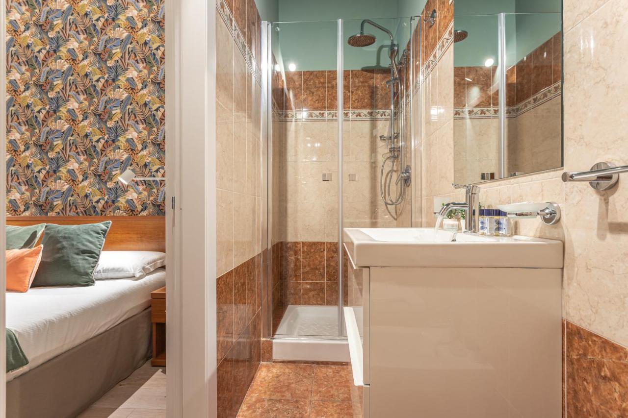 Triple Room Private Bathroom